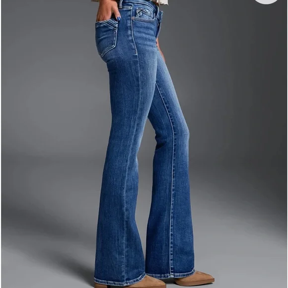 NWOT Buckle Lowrise Bootcut Jeans - Picture 3 of 12